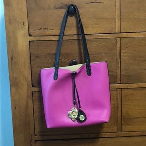 Super cute medium sized bag